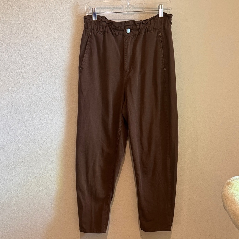 Women’s Brown High-Waisted Pants